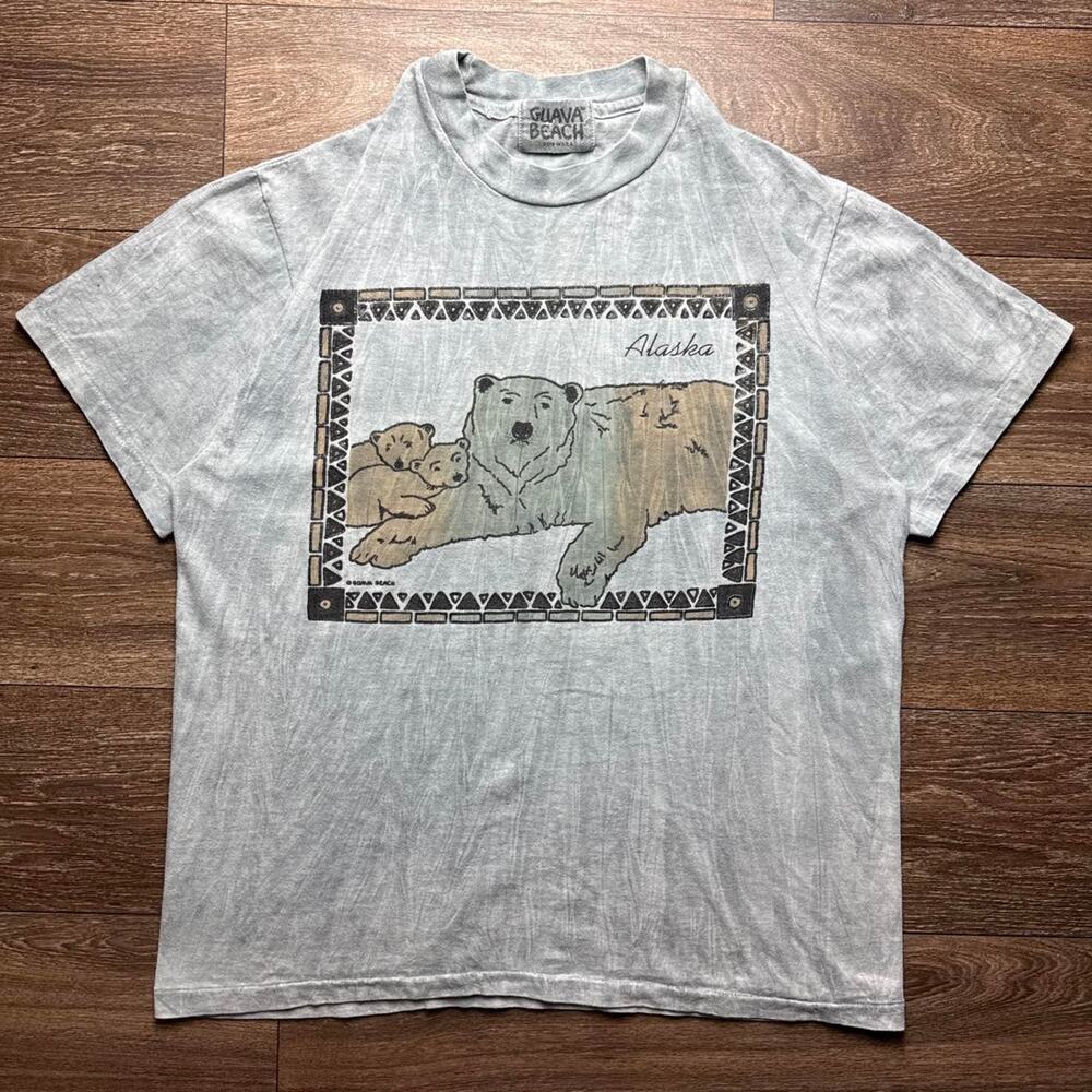 Grey Vintage 1990s Single Stitch Alaska Bear Graphic Tee with Mother Bear & Cubs